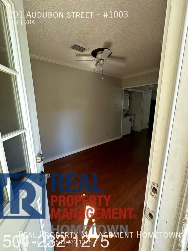 Building Photo - Cute Apartment in the Heart of Hot Springs!!