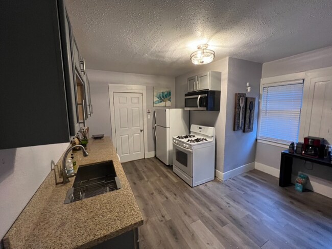 Foto del edificio - 3138 N 16th St
