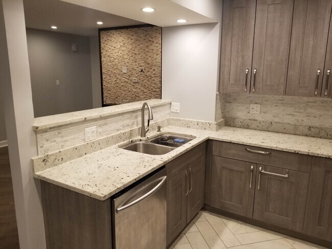 Foto del edificio - 544 Inverrary Ln
