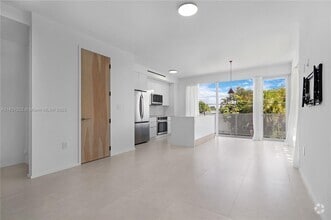 Building Photo - 4432 W Flagler St