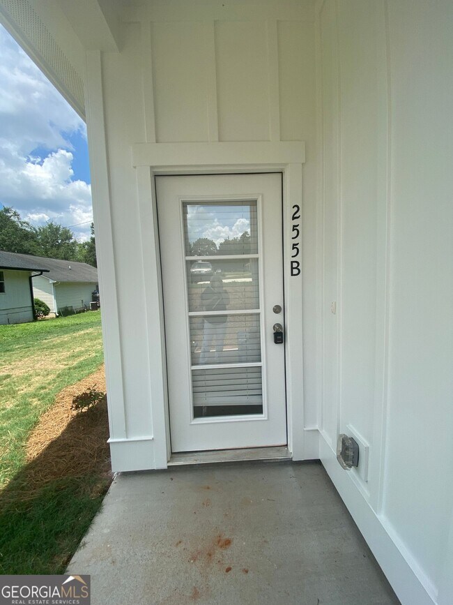 Foto del edificio - 255 Bailey St