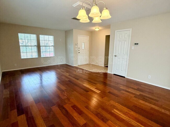 Foto del edificio - 25526 Gold Yarrow