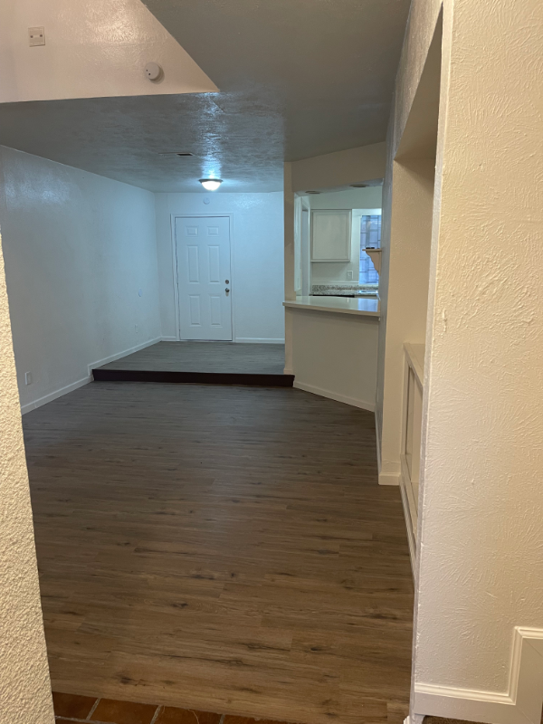 Foto del edificio - 6019 Ridgecrest Rd