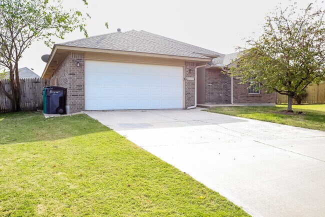 Foto del edificio - 6004 SE 82nd Cir