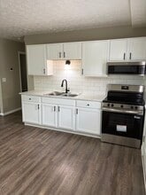 Building Photo - 4943-4959-4959 Massillon Rd