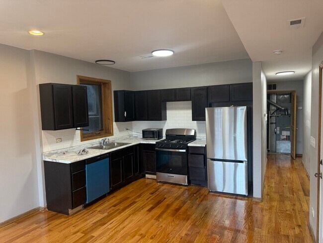 Foto del edificio - 1114 S Albany Ave