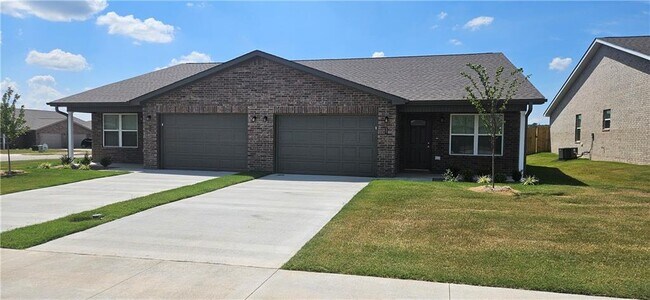 Foto del edificio - 6807 NW Trevy St