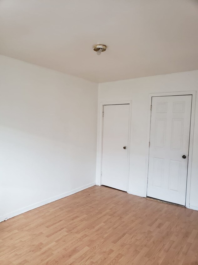 Primary Photo - 502 Bergen Ave