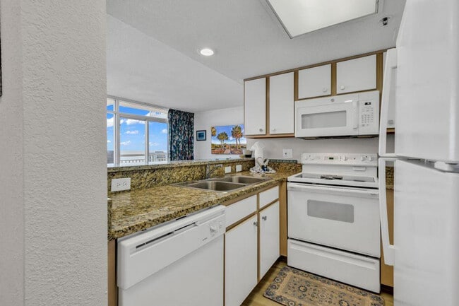 Building Photo - 1700 N Ocean Blvd