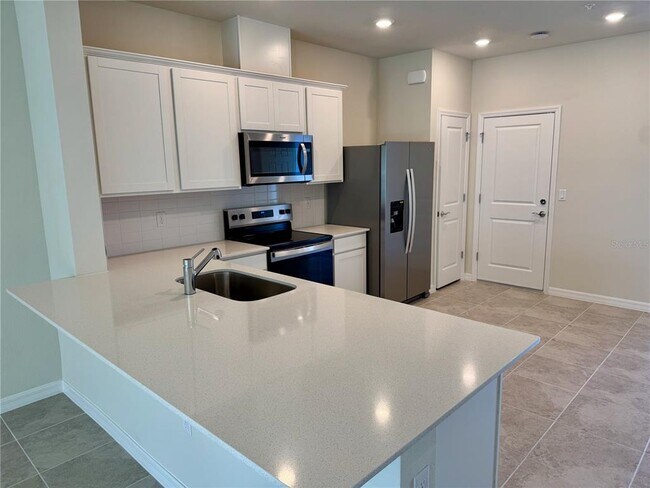 Foto del edificio - 3059 Emerald Acrs Ln