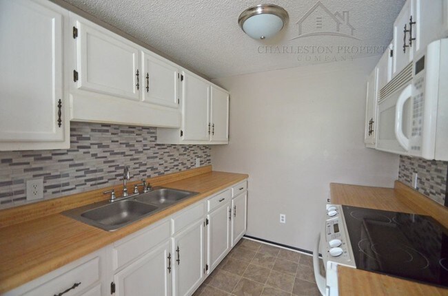 Foto del edificio - 2135 Burlington Ave- West Ashley