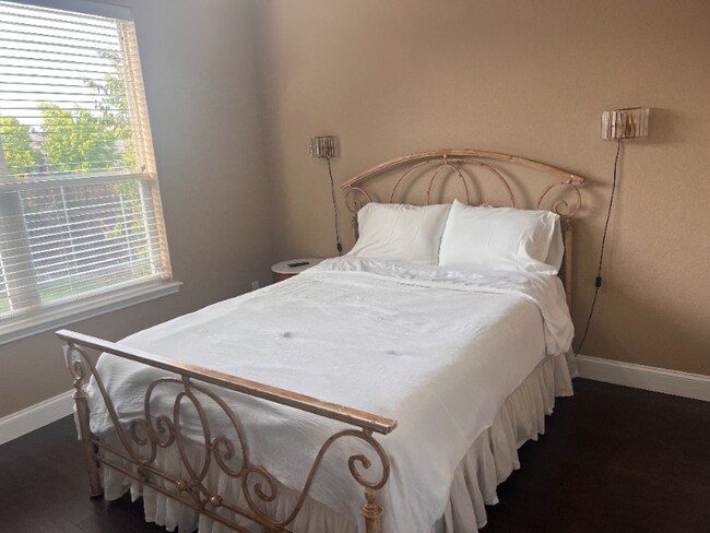 Foto del edificio - 9300 Bedford Ln