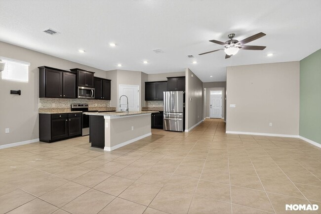 Building Photo - 7833 June Ln