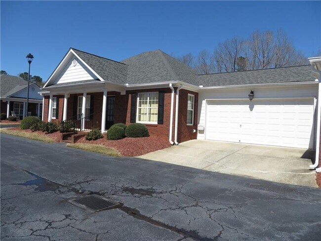 Building Photo - 609 Jaime Ln