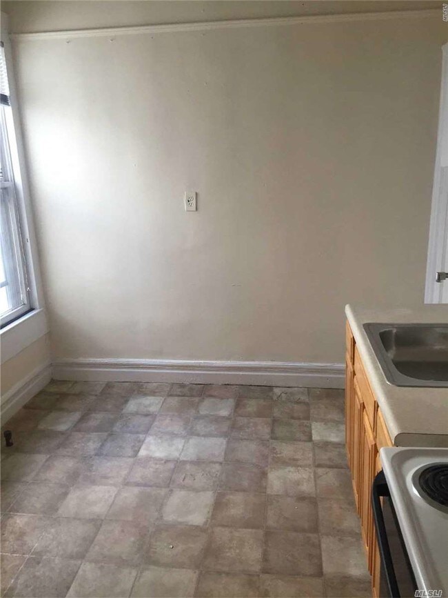 Foto del edificio - 247,39 90th Ave