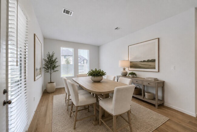 Foto del edificio - 2435 Pear Blossom Ln