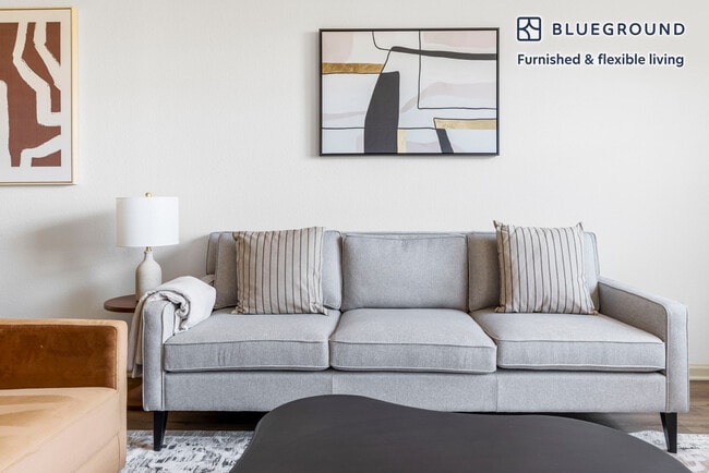 Foto del edificio - 501 Murphy Ranch Rd