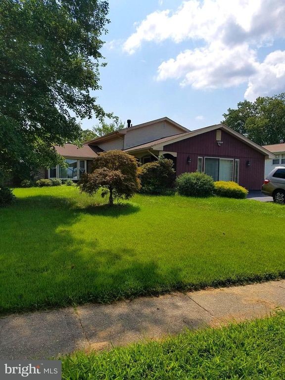 Primary Photo - 2424 Pinefield Rd