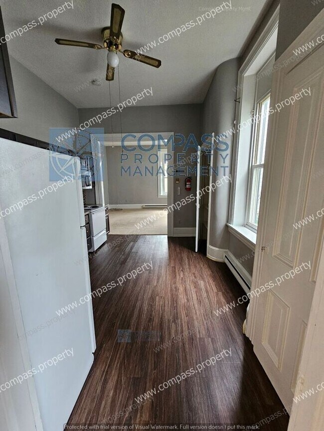 Building Photo - $1025 - 1 Bed, 1 Bath - Christiana