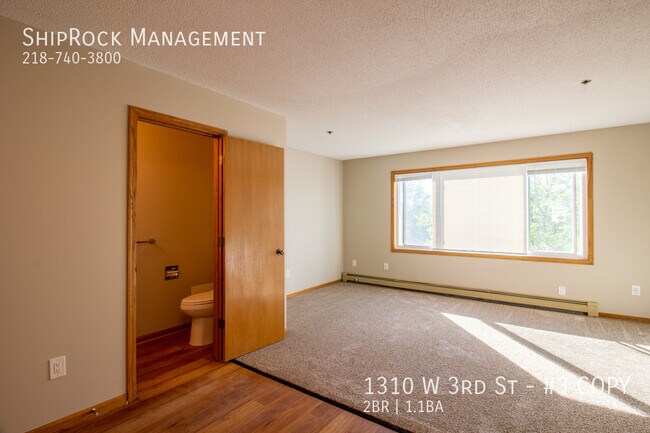 Building Photo - 1310 W 3rd St