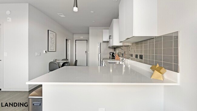 Building Photo - 2020 Red Dr