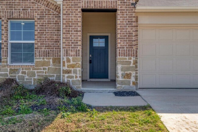 Foto del edificio - 109 Bethpage Dr