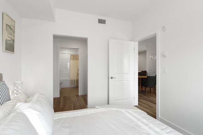 Building Photo - D’Arcy Heights