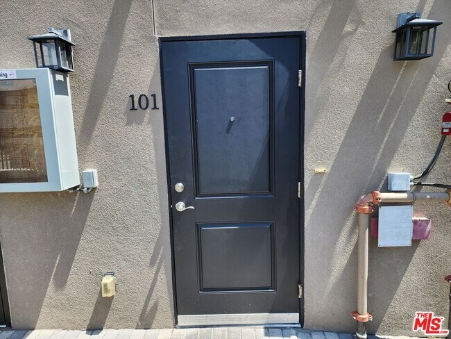 Foto del edificio - 2726 Cochran Ave