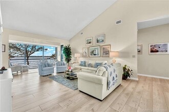 Building Photo - 2560 NW Seagrass Dr