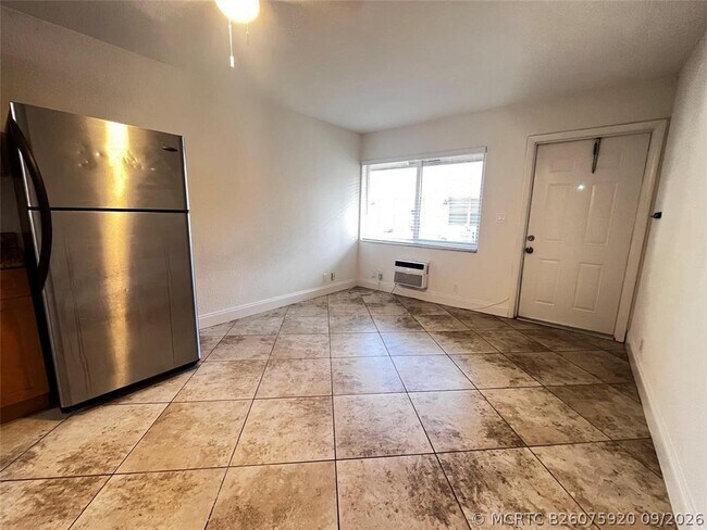 Foto del edificio - 1760 SW 21st St