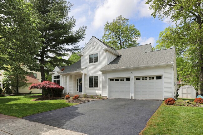 Foto del edificio - 160 Buttonwood Dr