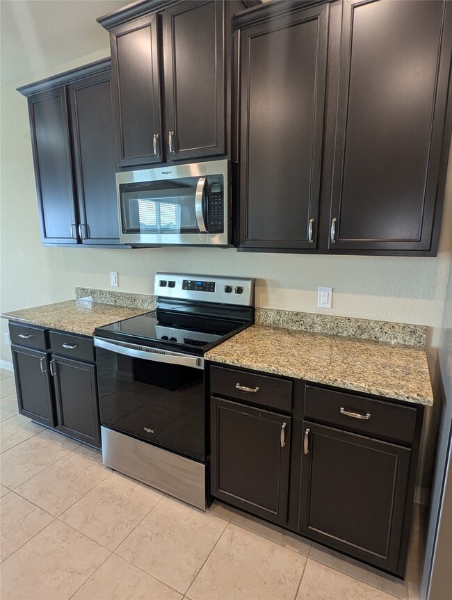 Building Photo - 21210 Echo Manor Dr