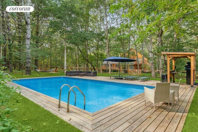 Foto del edificio - 232 Norris Ln