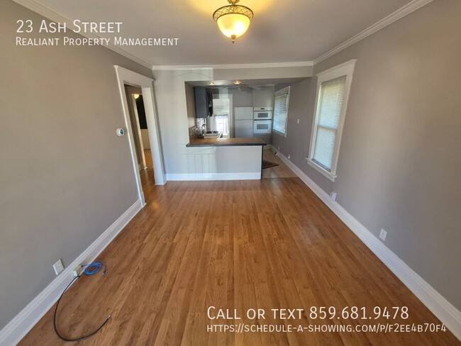 Building Photo - 23 Ash St