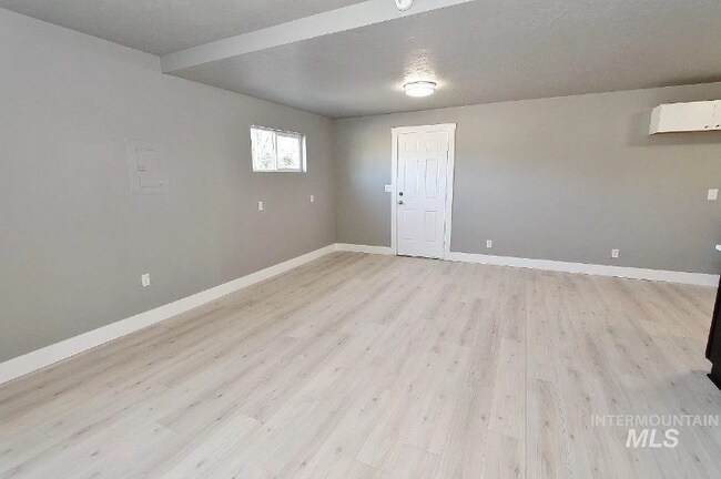 Foto del edificio - 1001 N Shamrock Ave