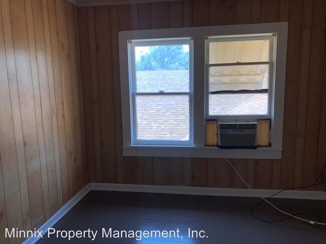 Building Photo - 1305 Parker St