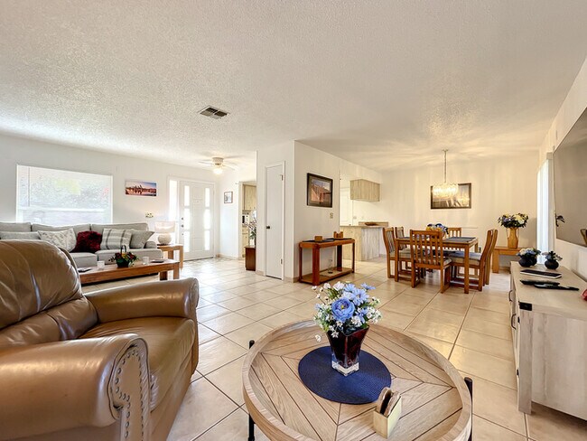 Foto del edificio - 836 S Cooper St