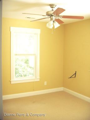 Building Photo - 807 Grace St