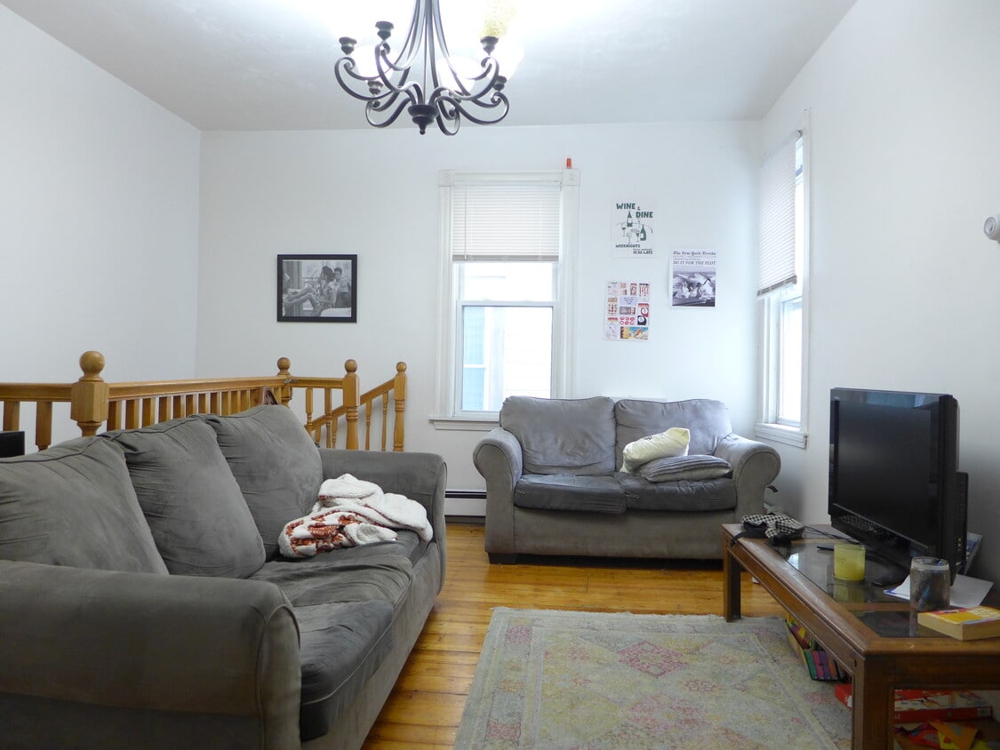 Foto principal - 822 Parker St