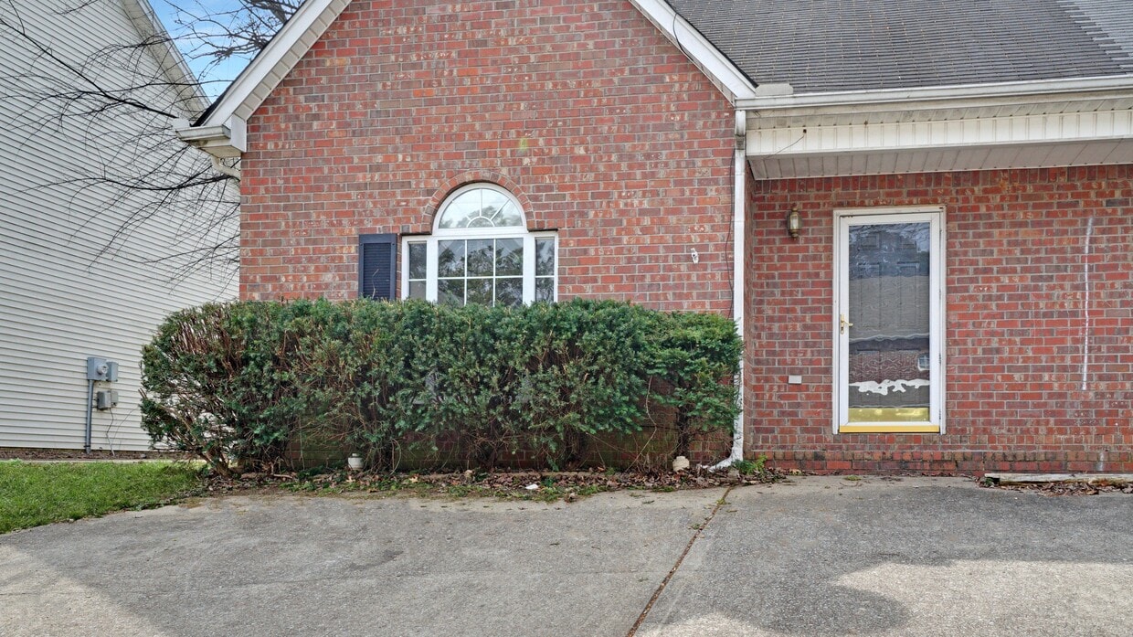 Photo - 1452 Middleborough Ct (Murfreesboro, TN)