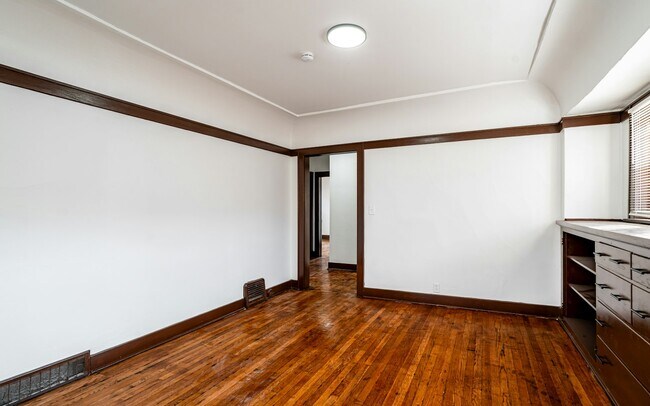 Foto del edificio - 2548 N 38th St