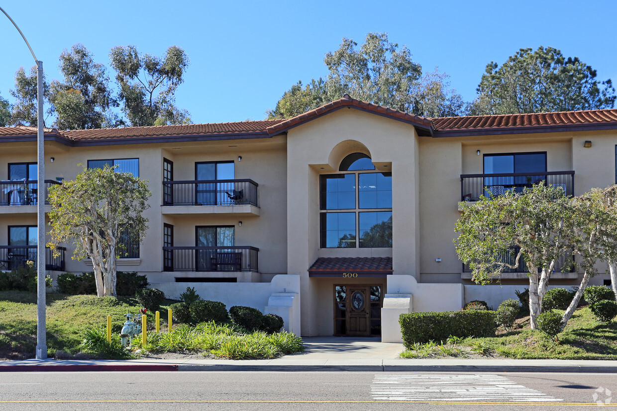 Foto principal - Forrest Bluff Senior Apartments