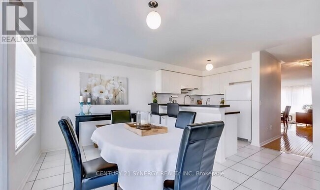 Photo du bâtiment - 5055 Heatherleigh Ave