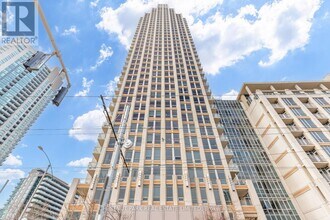 Building Photo - 628 Fleet St