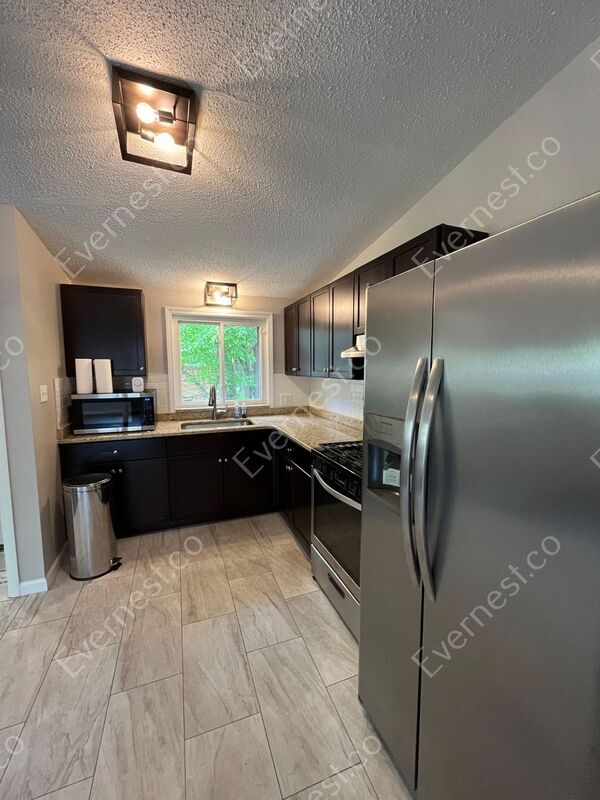 Building Photo - 23215 Berkley St