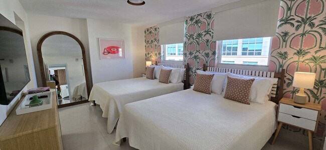 Foto del edificio - 1 SE 12th St