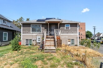 Building Photo - 2816 E Everett Ave