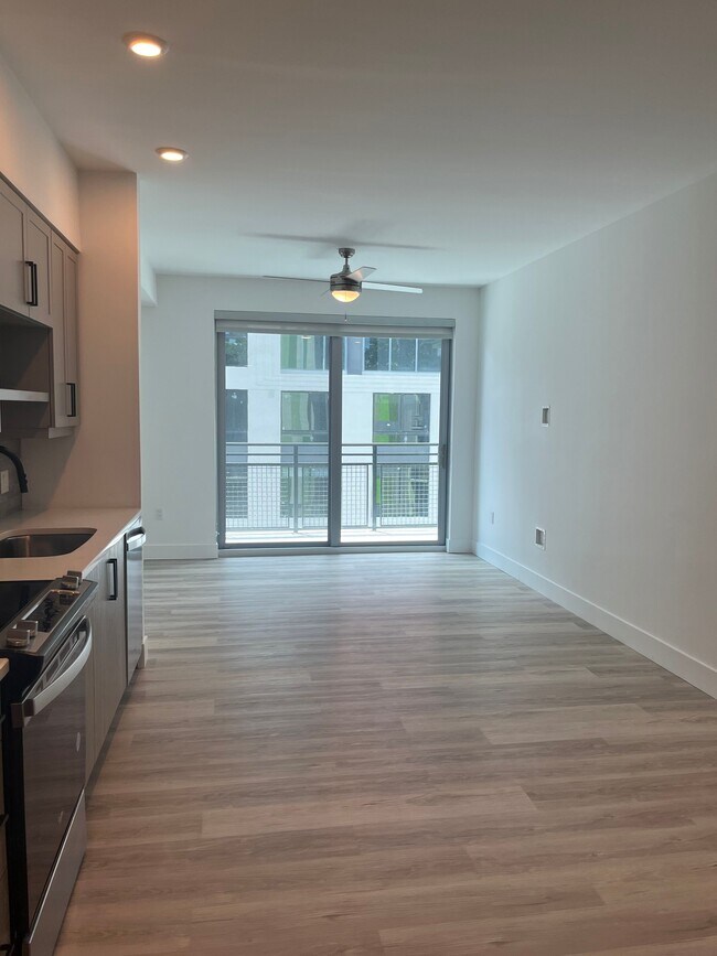 Foto del edificio - 30 NW 31st St