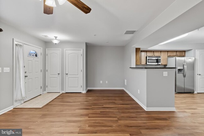 Building Photo - 1900 Lennox Dr