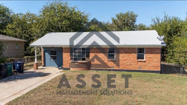 Foto del edificio - Charming 4 Bed 1 Bath Home in SE OKC